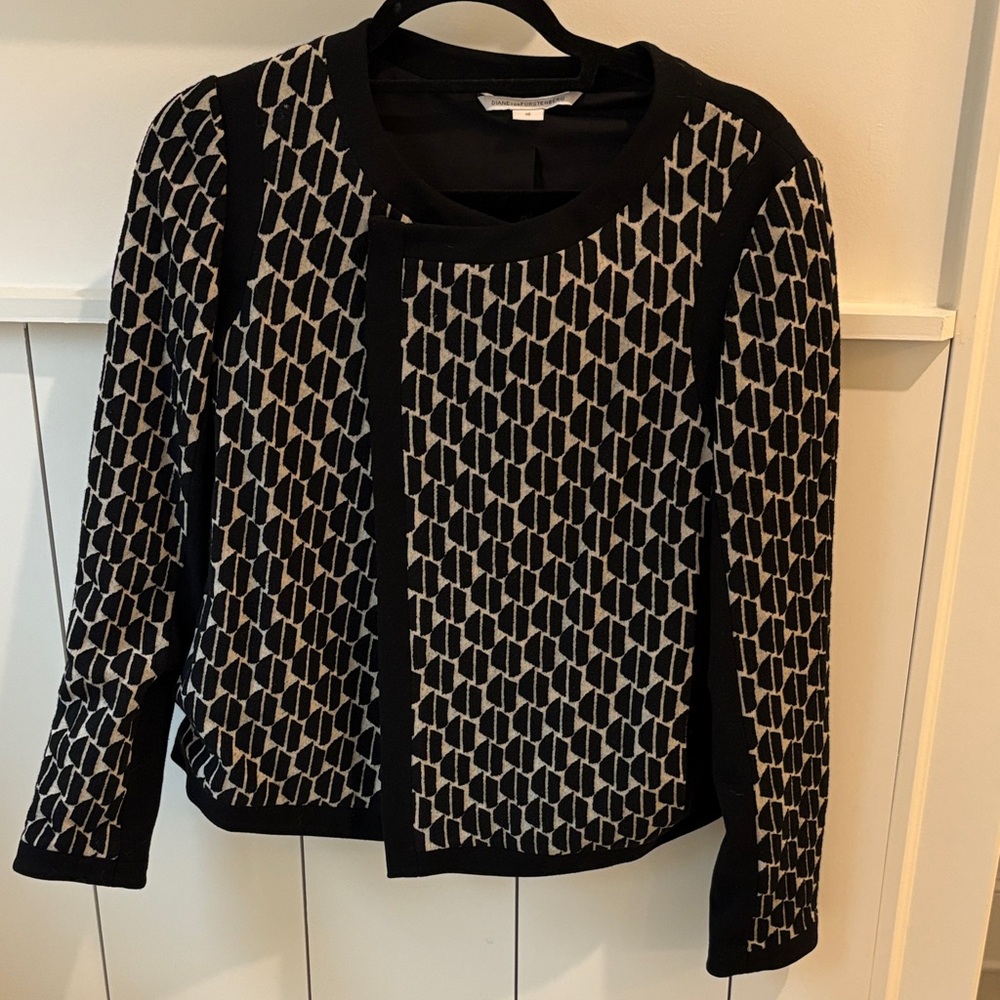 Diane Von Furstenberg Black and Cream Blazer